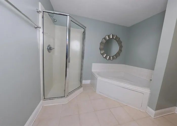 Apartment Lighthouse 715 3 Bed, 3 Bath - 3 Pools Right On Walk To Hangout Gulf Shores