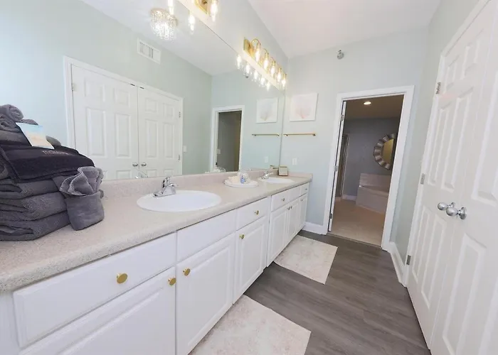 Apartment Lighthouse 715 3 Bed, 3 Bath - 3 Pools Right On Walk To Hangout *