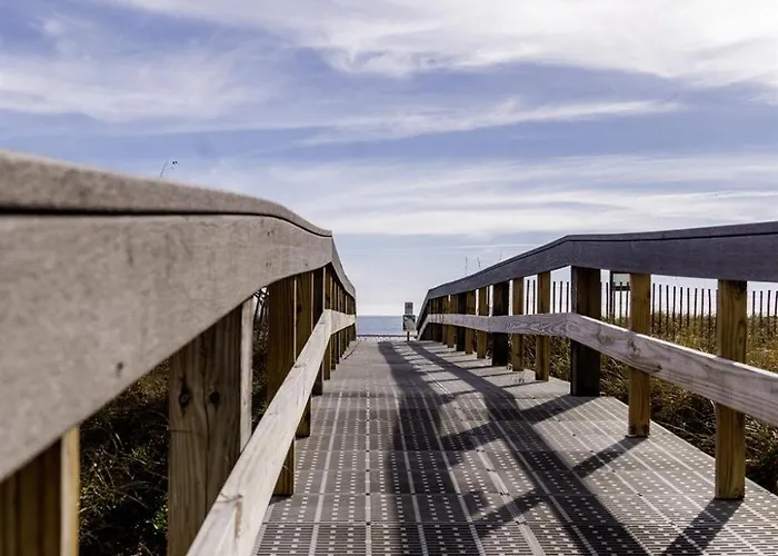 Lighthouse 715 3 Bed, 3 Bath - 3 Pools Right On Walk To Hangout Apartment Gulf Shores